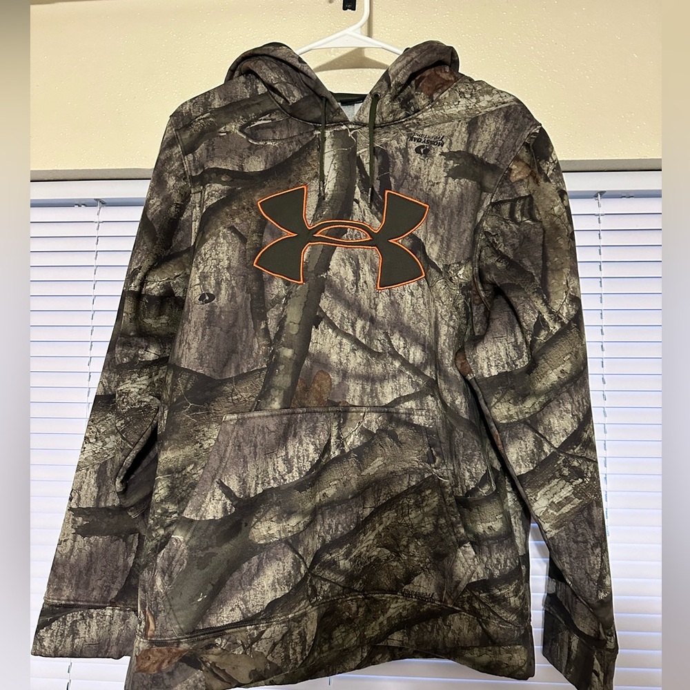 Under armour mossy oak hoodie